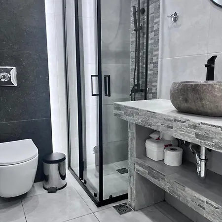 Apartment Purple- Lux 2' From Metro Petralona Athens